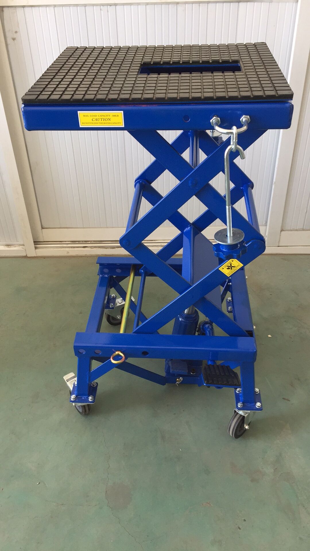 Movable Motorcycle Lift Table